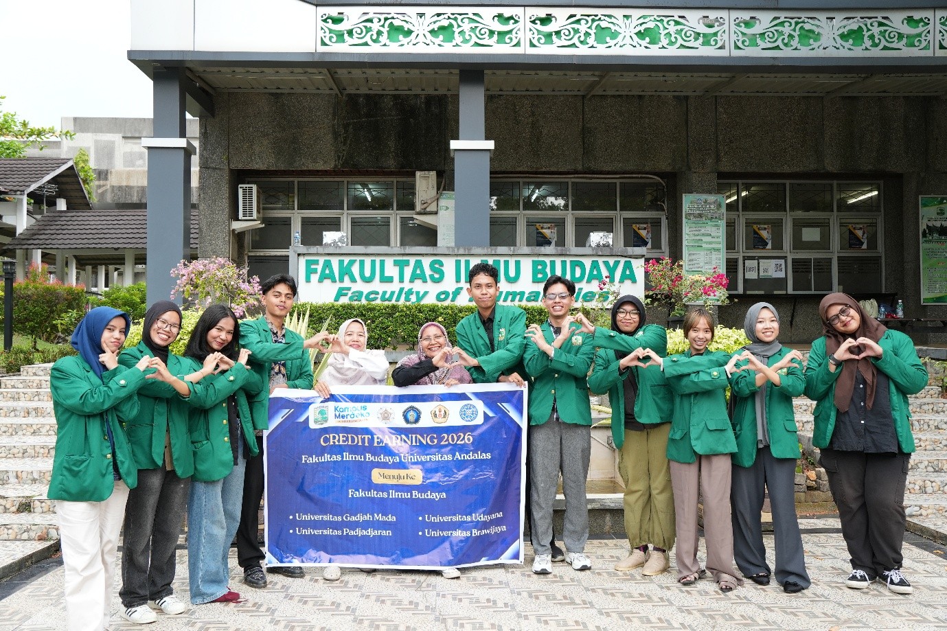 Perluas Pengalaman Akademik, 14 Mahasiswa FIB Unand Ikuti Credit Earning di Empat Kampus Indonesia